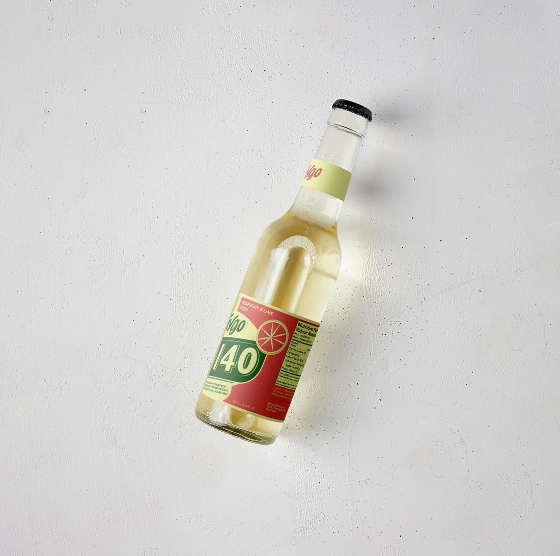 The same bottle turned to show the back of the body label and the nutrition table